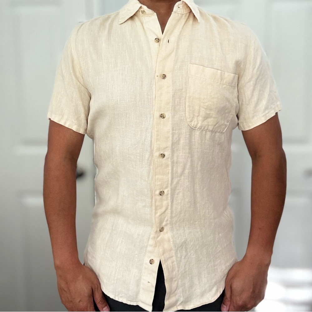 American Apparel - short sleeve linen button-down shirt- Sz XS